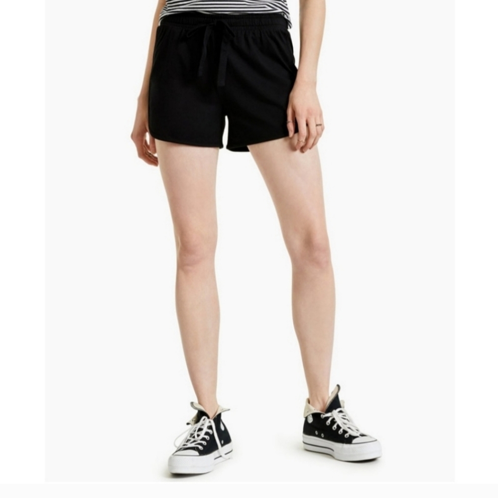STYLE & CO* dolphin hem black cotton shorts SIZE MEDIUM NWT